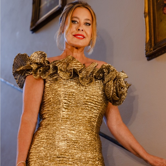 Luxurious Gold Ruffled Off-Shoulder Gown Viral Mother of the bride dress - Picture 7 of 13